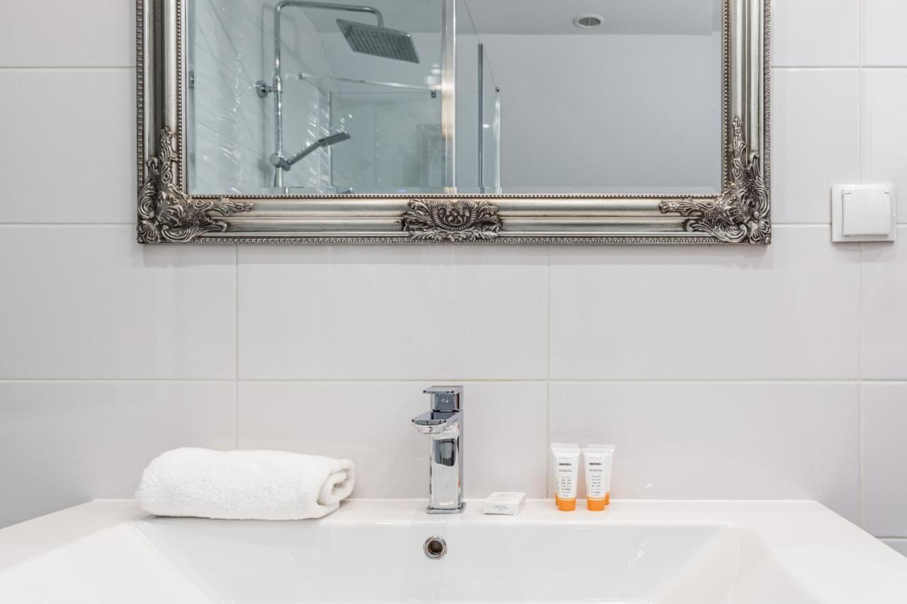 Holiday House Cornello by Renters Zastan Esterno foto